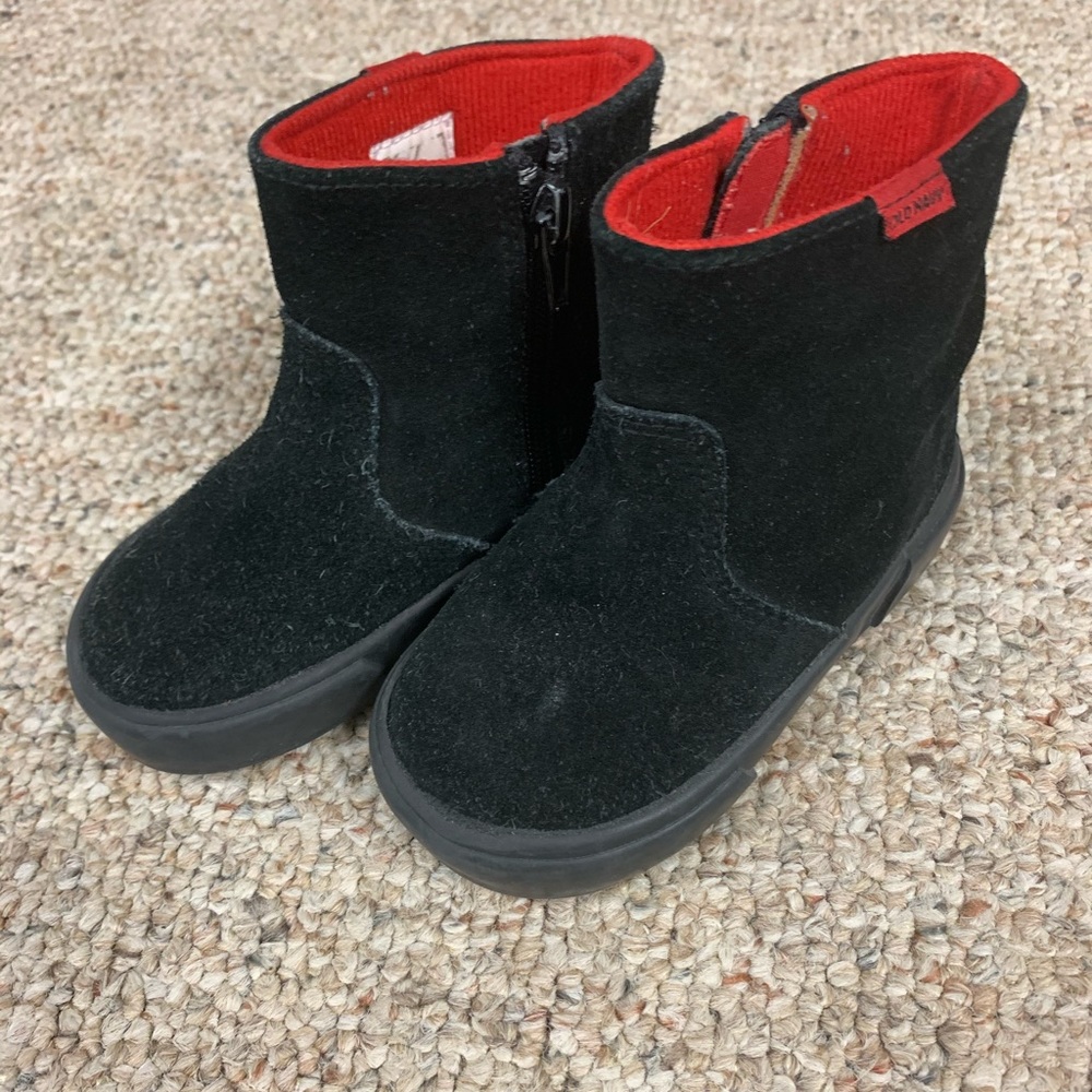 Old Navy suede boots